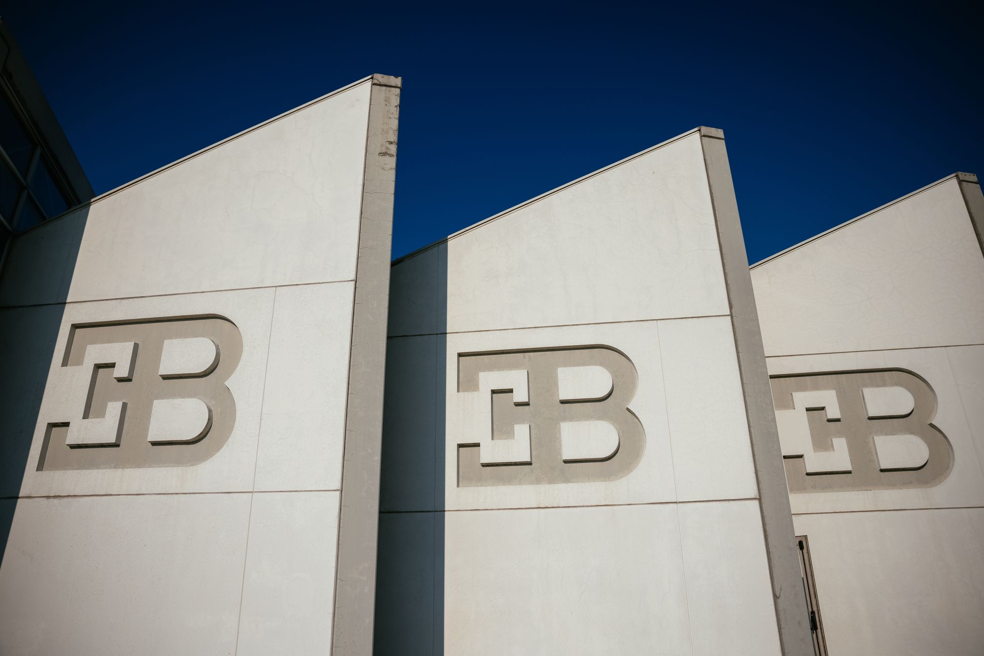 Bugatti Campogalliano - les 30 ans de la Fabbrica Blu