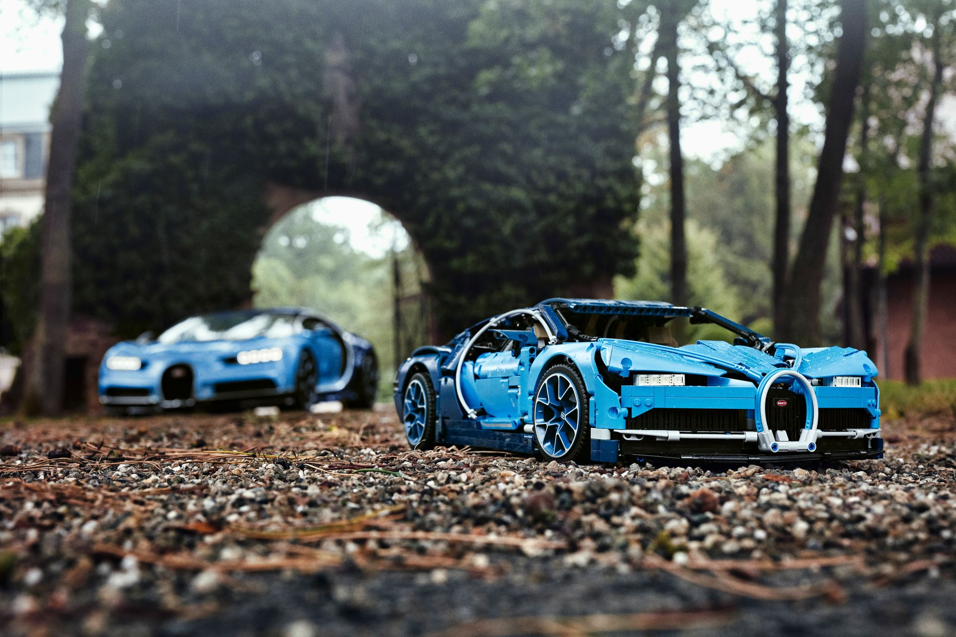WELTPREMIERE: DER NEUE LEGO® TECHNIC™ BUGATTI CHIRON