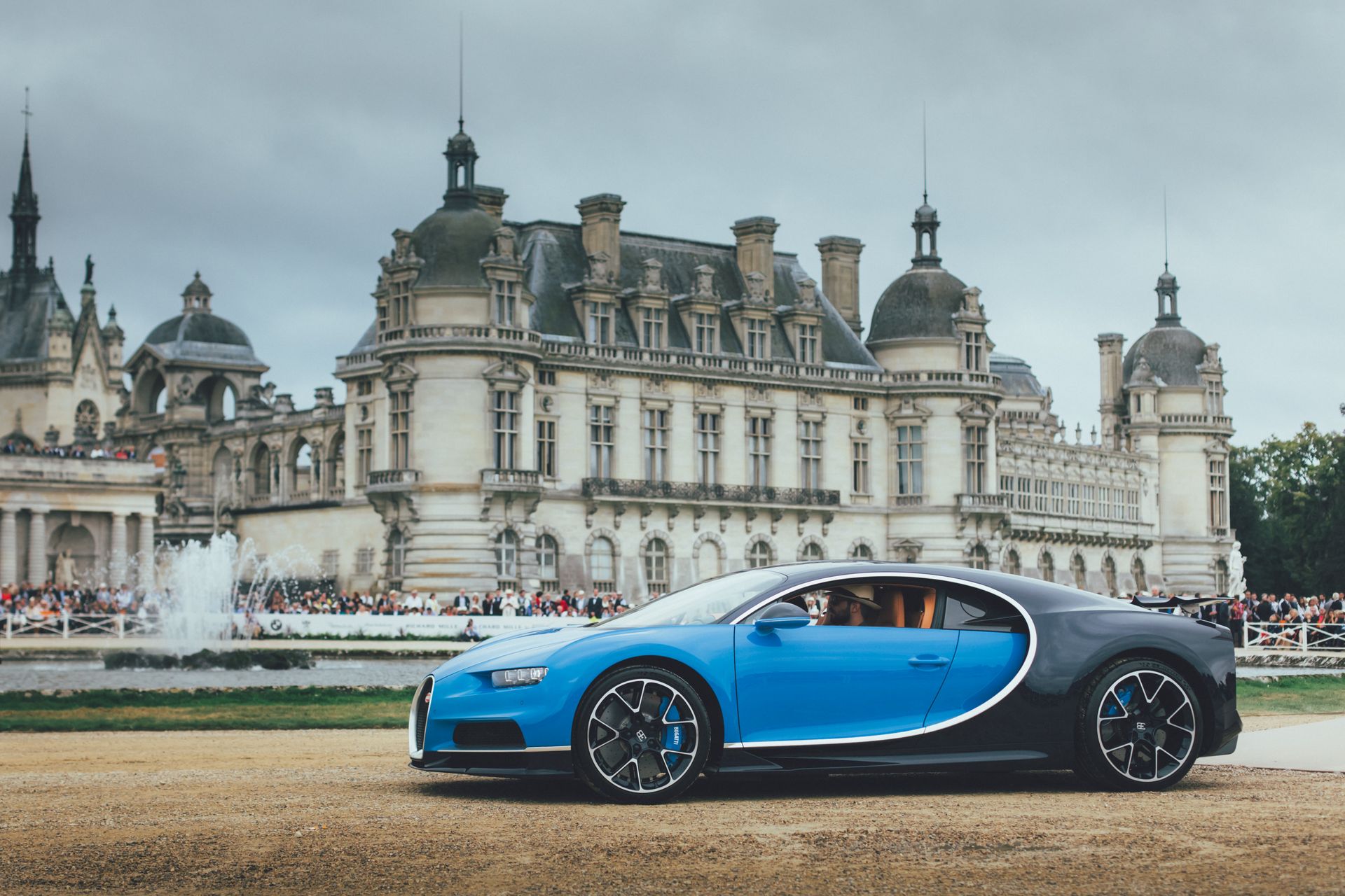 Bugatti mit starkem Auftritt beim Concours Chantilly Arts & Elegance Richard Mille 2016
