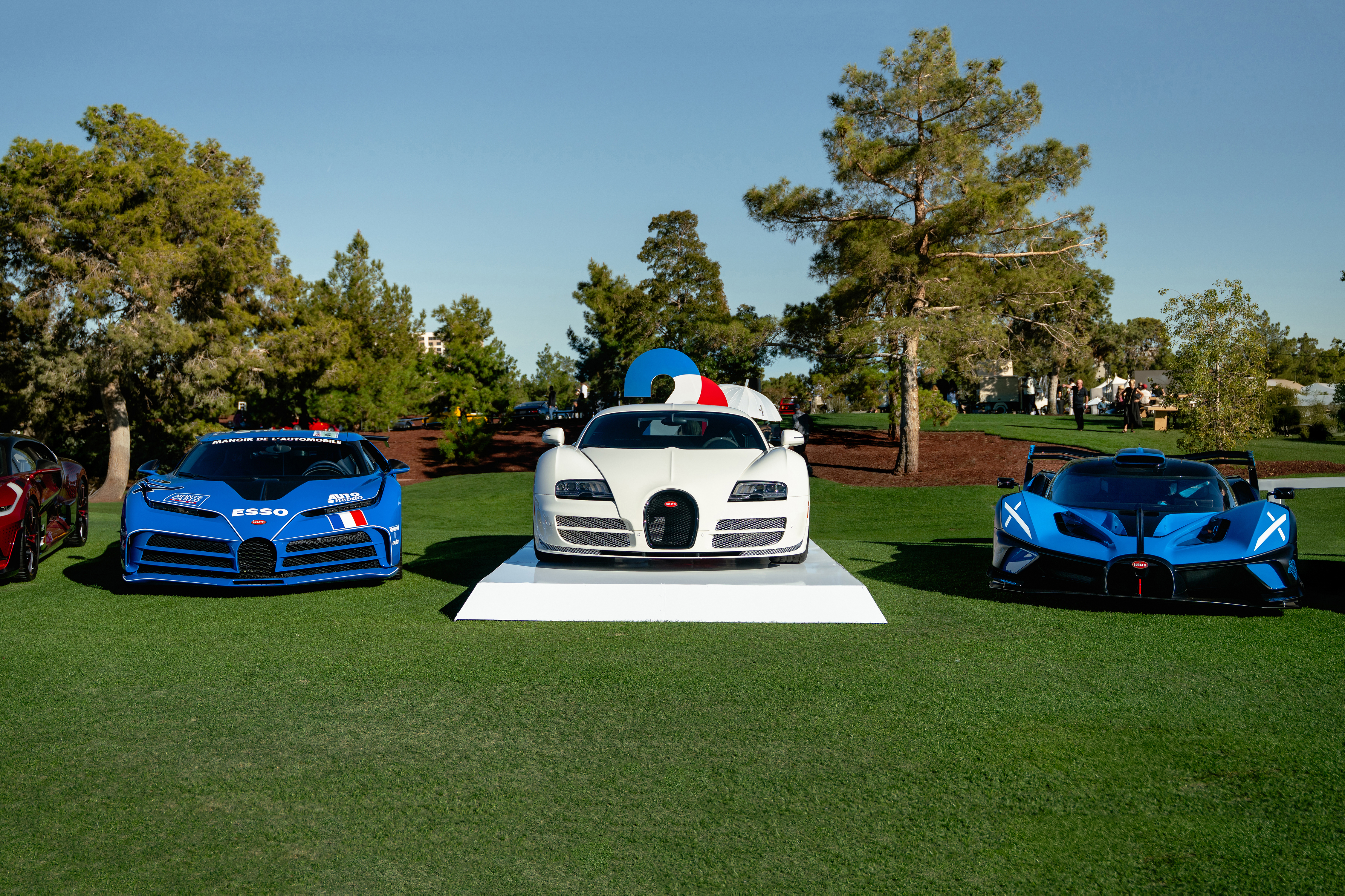 Eine Feier zum 20-jährigen Jubiläum des Veyron in Las Vegas mit dem grössten Bugatti-Treffen aller Zeiten.