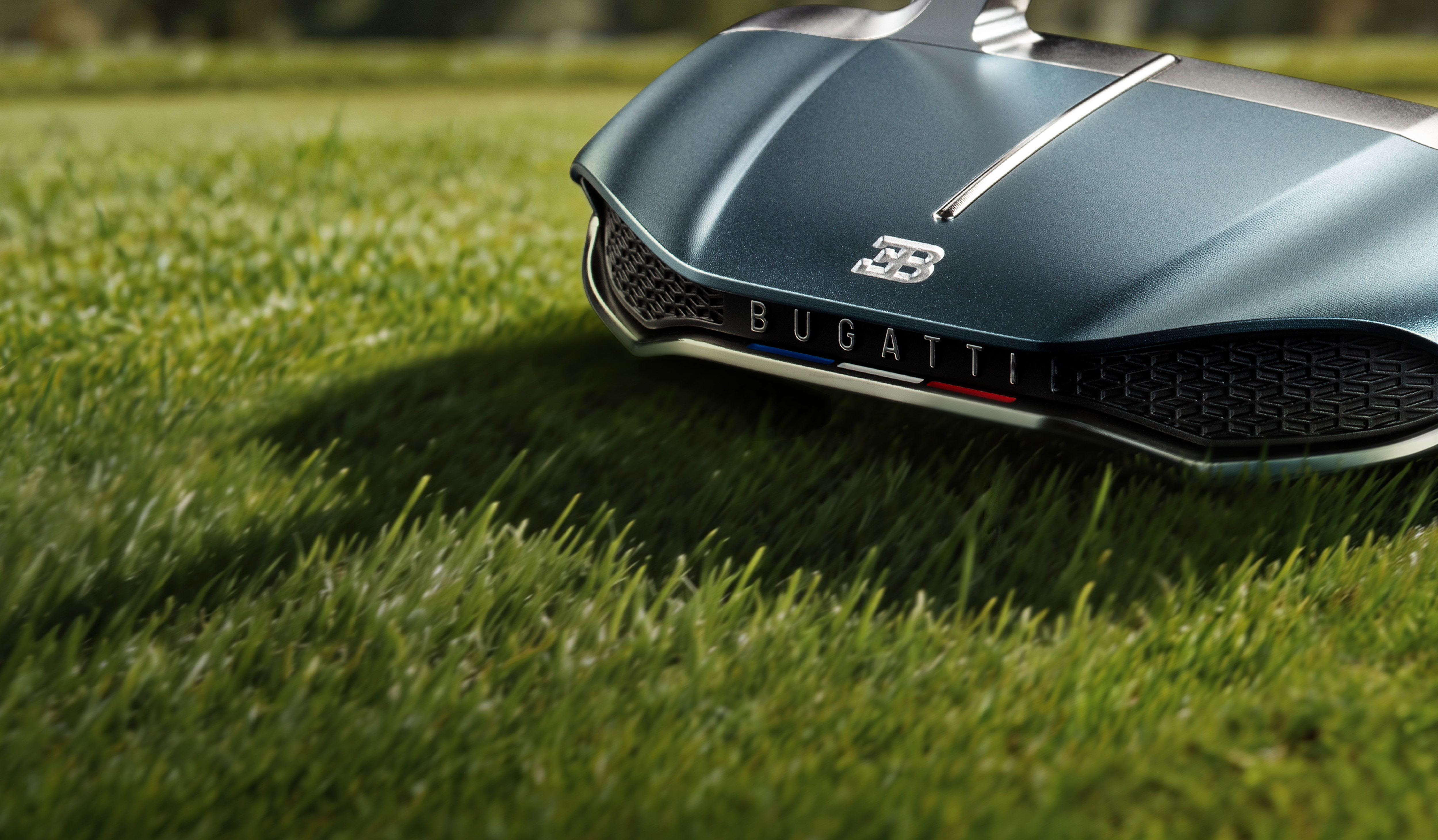 Bugatti and HONMA join forces to launch their co-signed golf club collection.
