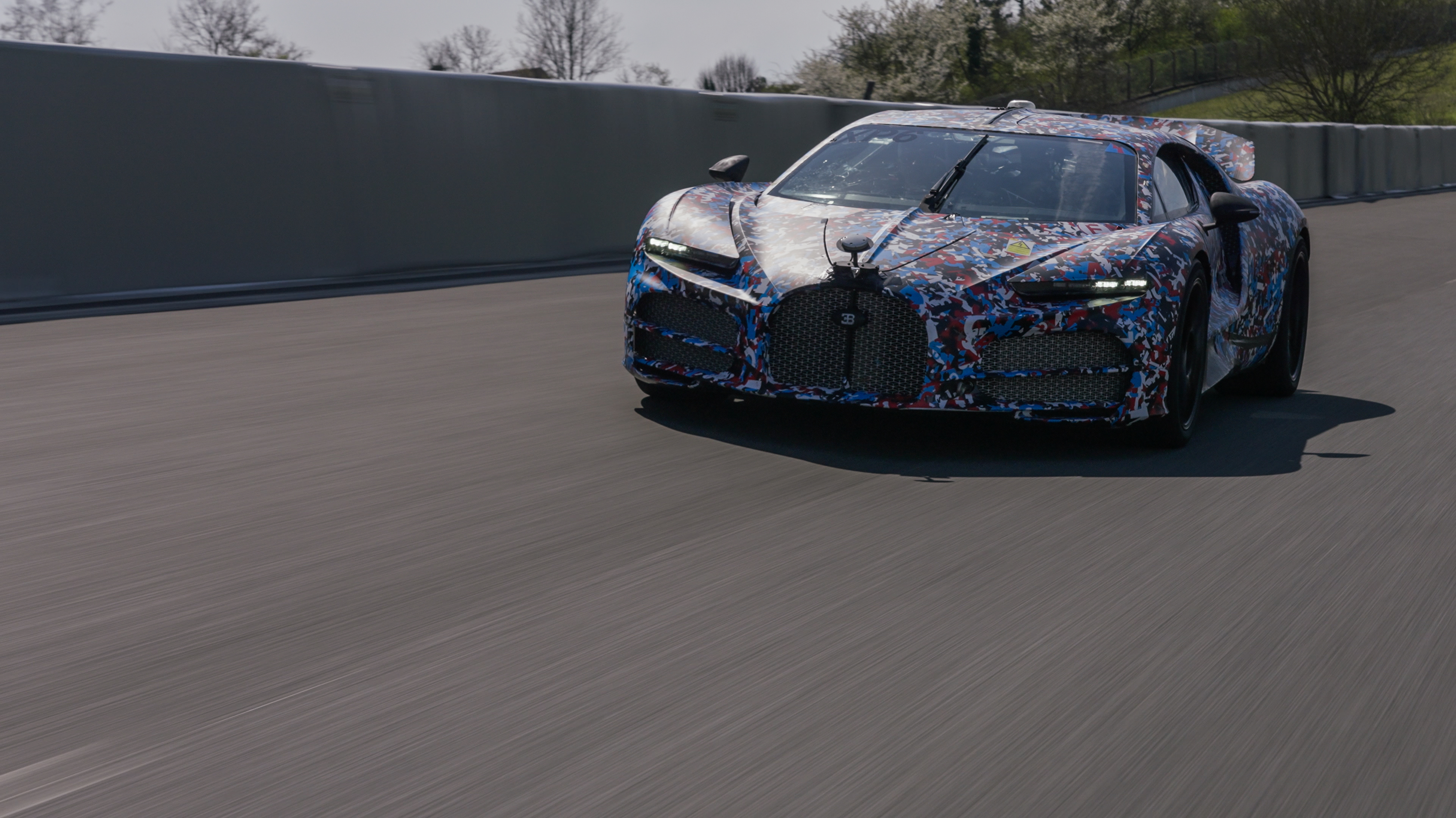By the time the team arrived at Ladoux, months of simulation work and collaborative development had narrowed the field to just three specially developed tire sets.