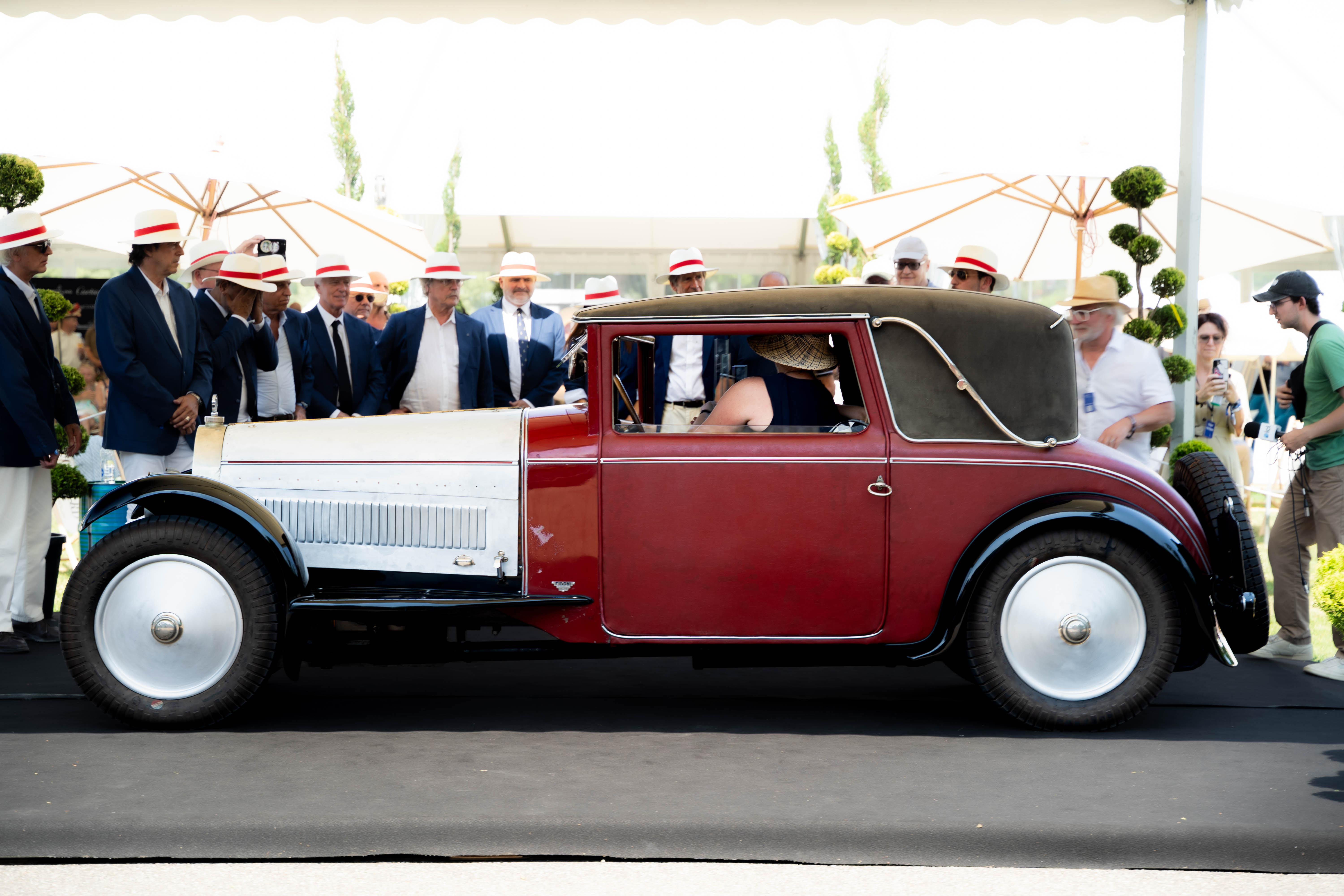The Bugatti Type 38, bodied by Figoni and recently restored, took first place in Category D.