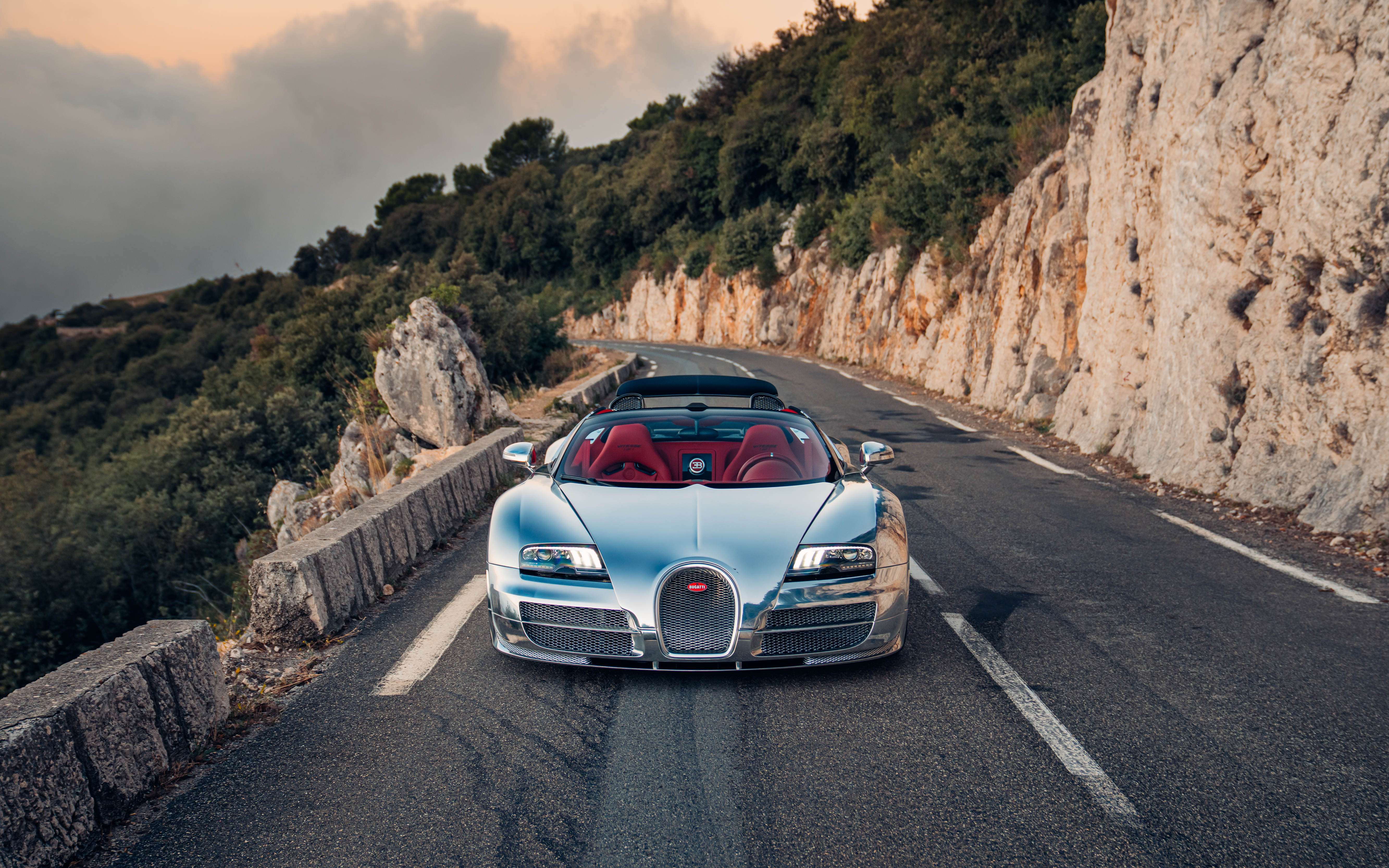As the light shifts, the polished aluminum body of the BUGATTI VEYRON Grand Sport Vitesse reveals its every contour, transforming the hypercar into a true automotive sculpture.