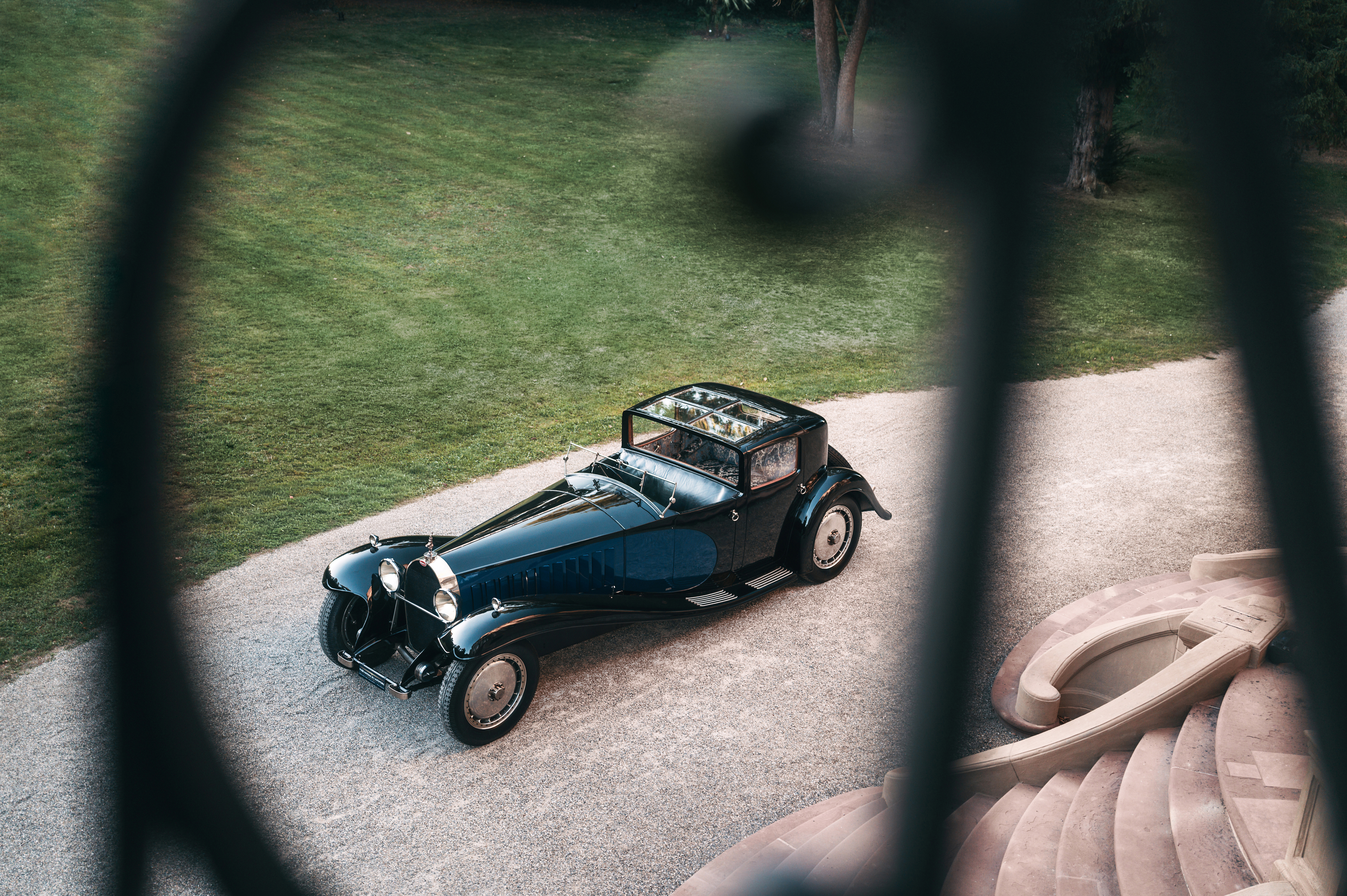 Chosen by Ettore Bugatti for his personal use, the BUGATTI ROYALE Coupé Napoléon reflects the full ambition of its creator.