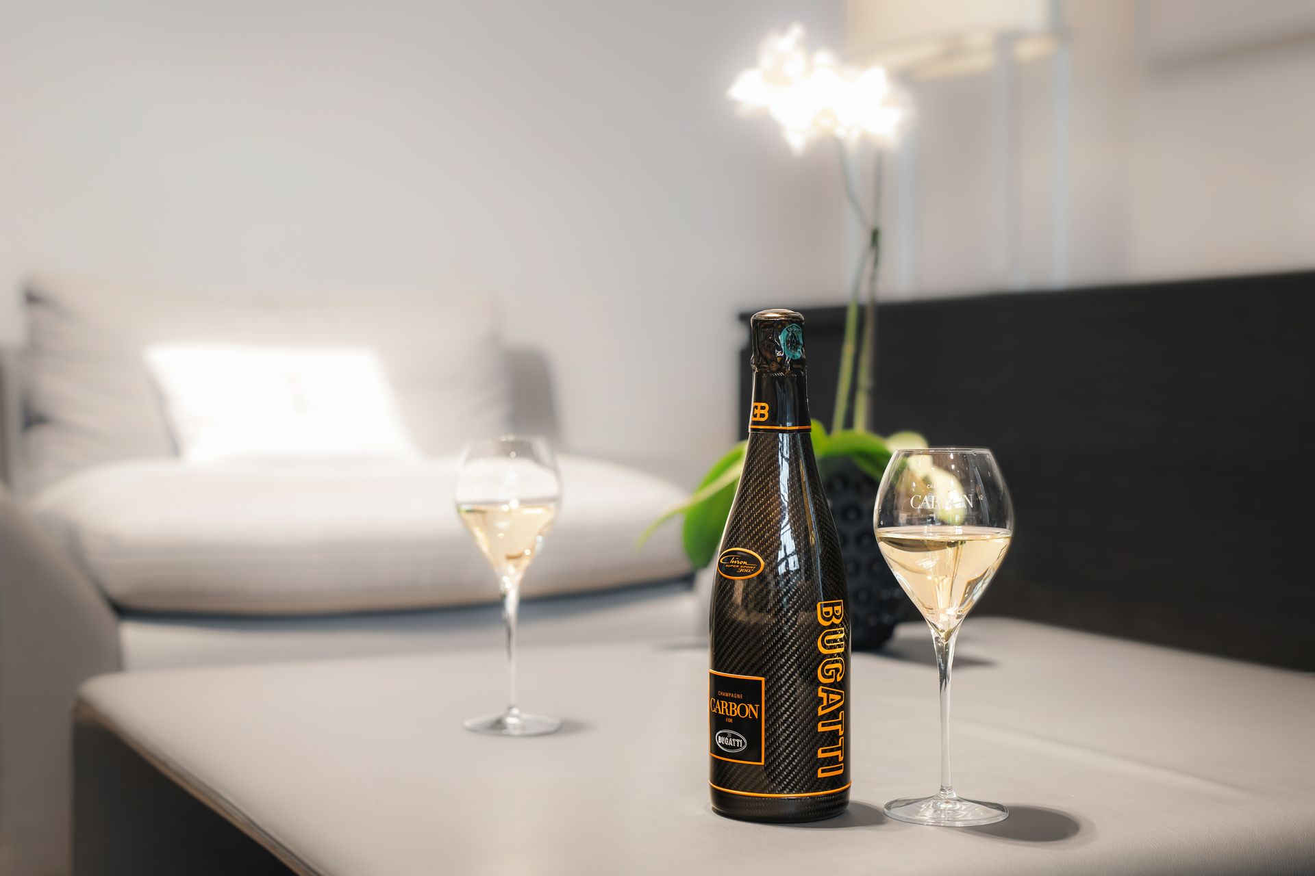 Champagne cuvée from CARBON – Bugatti EB.02 Chiron 300+