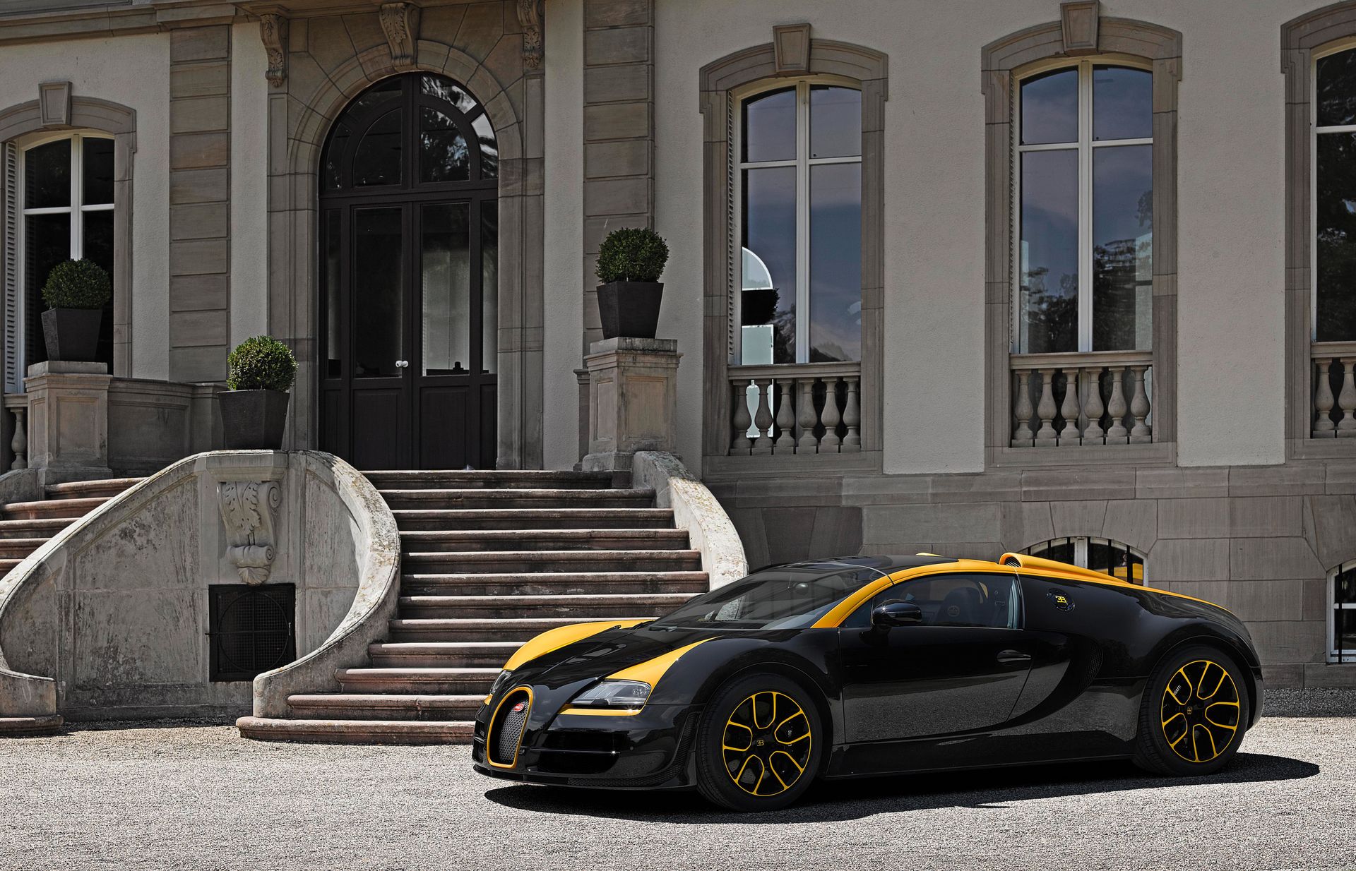 Bugatti presents Grand Sport Vitesse “1 of 1” in Pebble Beach