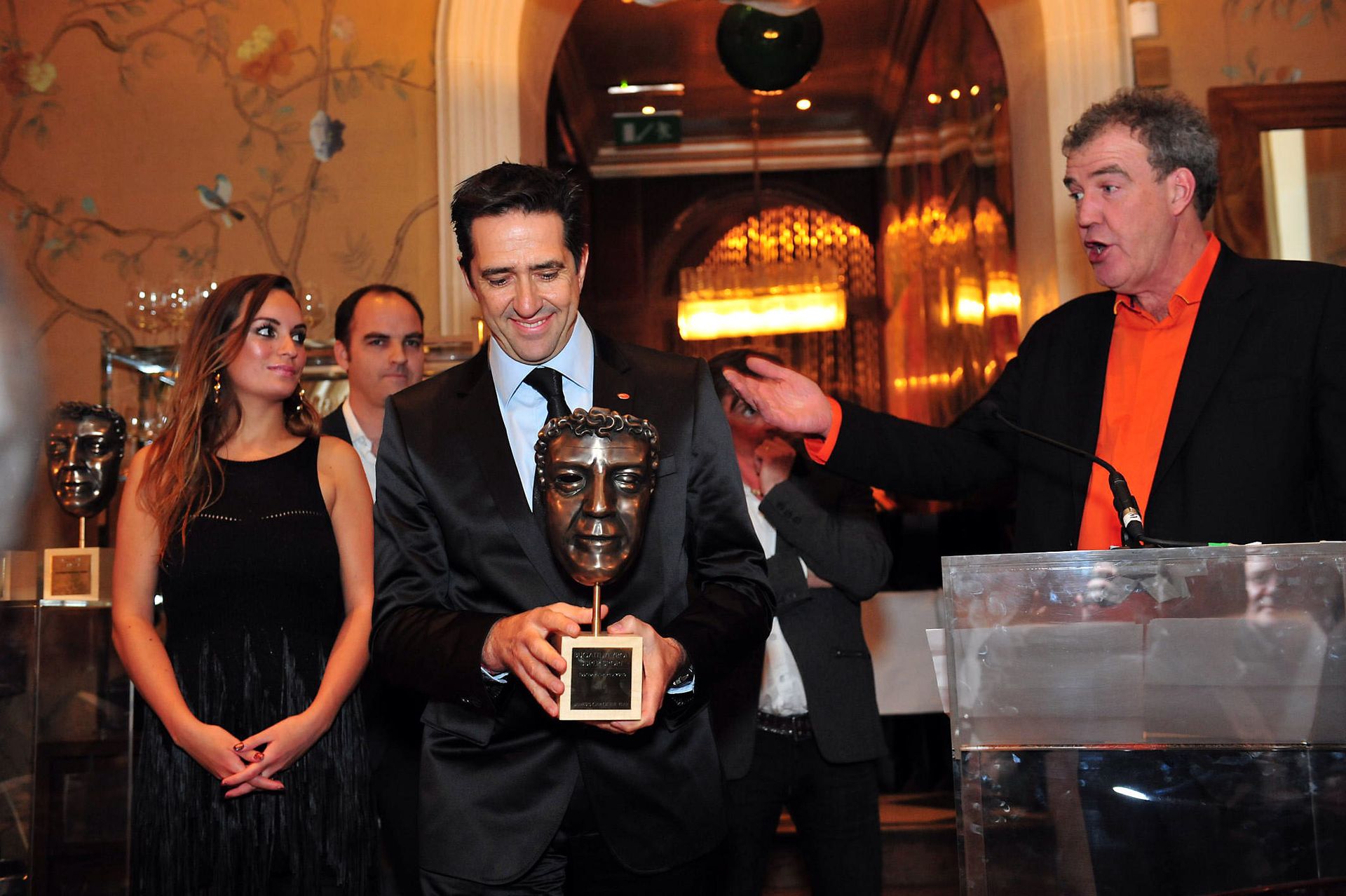 Bugatti Veyron 16.4 Super Sport awarded Top Gear’s Car of the Year