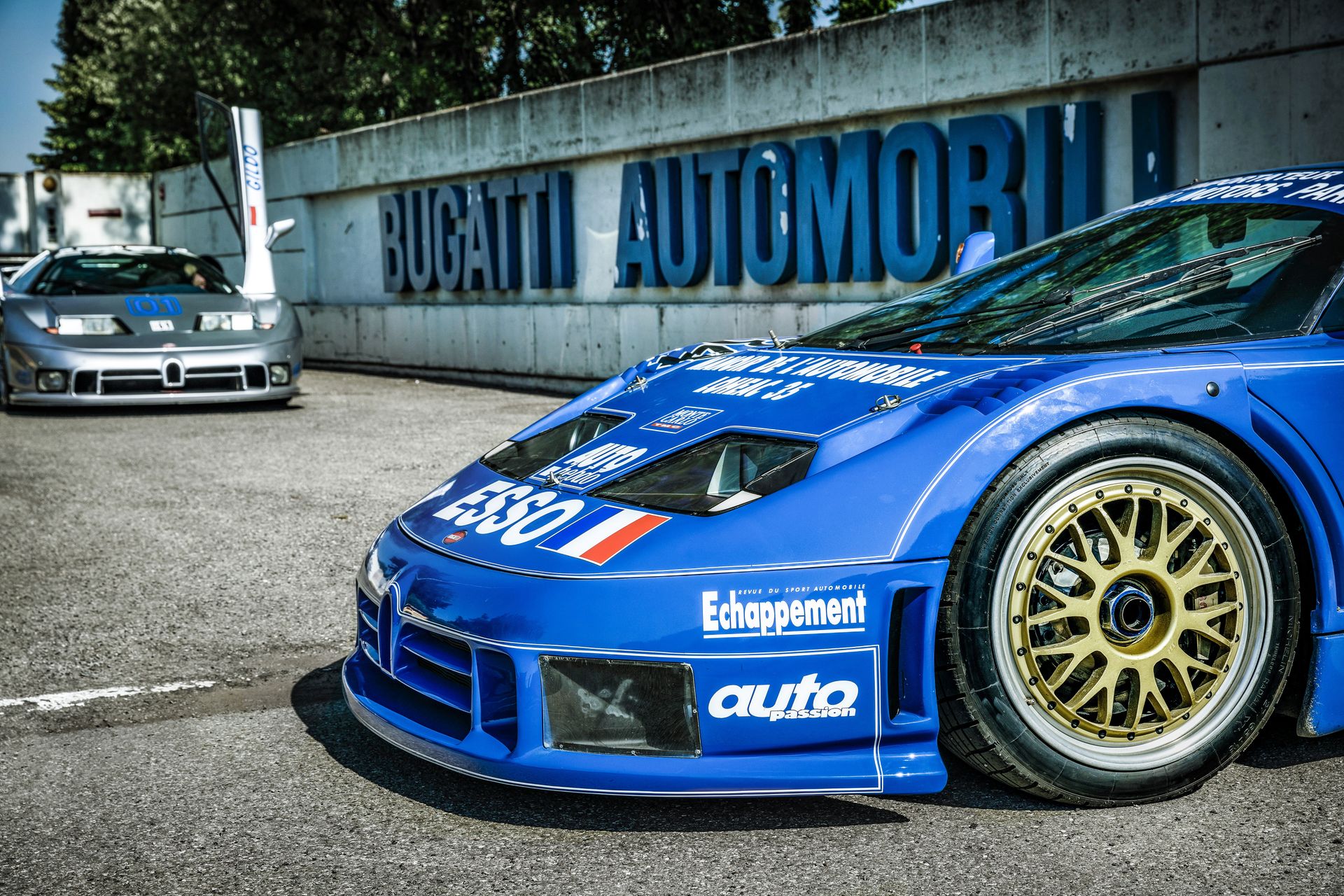 The Bugatti EB110 Legend - The First Modern Super Sports Car